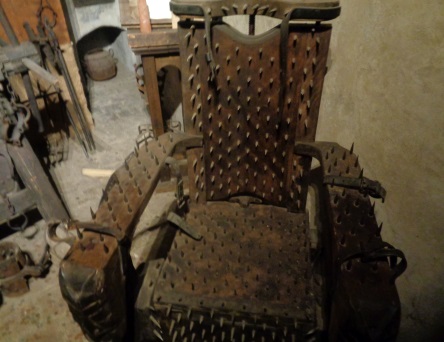 Folter-Stuhl Wehrgang Prag